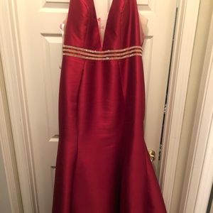 JVN JOVANI Mermaid dress